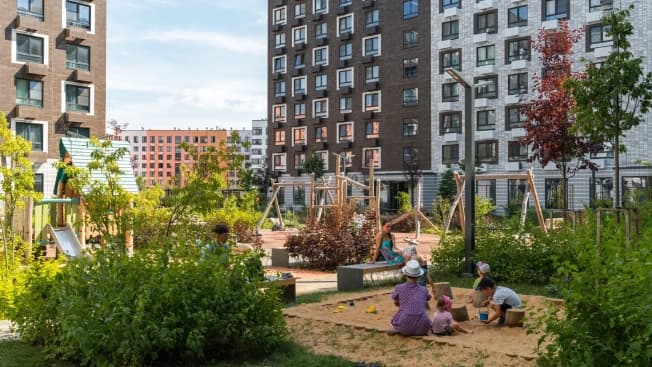 Купить трехкомнатную квартиру в ЖК Ильинские луга в Московской области. Вариант № 2229537, 1, площадь - квм, цена 16082036 рублей