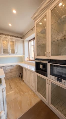 Купить трехкомнатную квартиру у метро Кропоткинская в Москве. Вариант № 2398668, 0, площадь - квм, цена 48000000 рублей