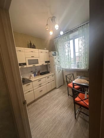 Снять квартиру в ЖК Новаторы (Новосибирск) в Новосибирске. Вариант № 2366089, 1, площадь - квм, цена 23000 рублей