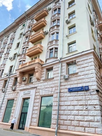 Купить трехкомнатную квартиру у метро Цветной бульвар в Москве. Вариант № 2214187, 0, площадь - квм, цена 83000000 рублей