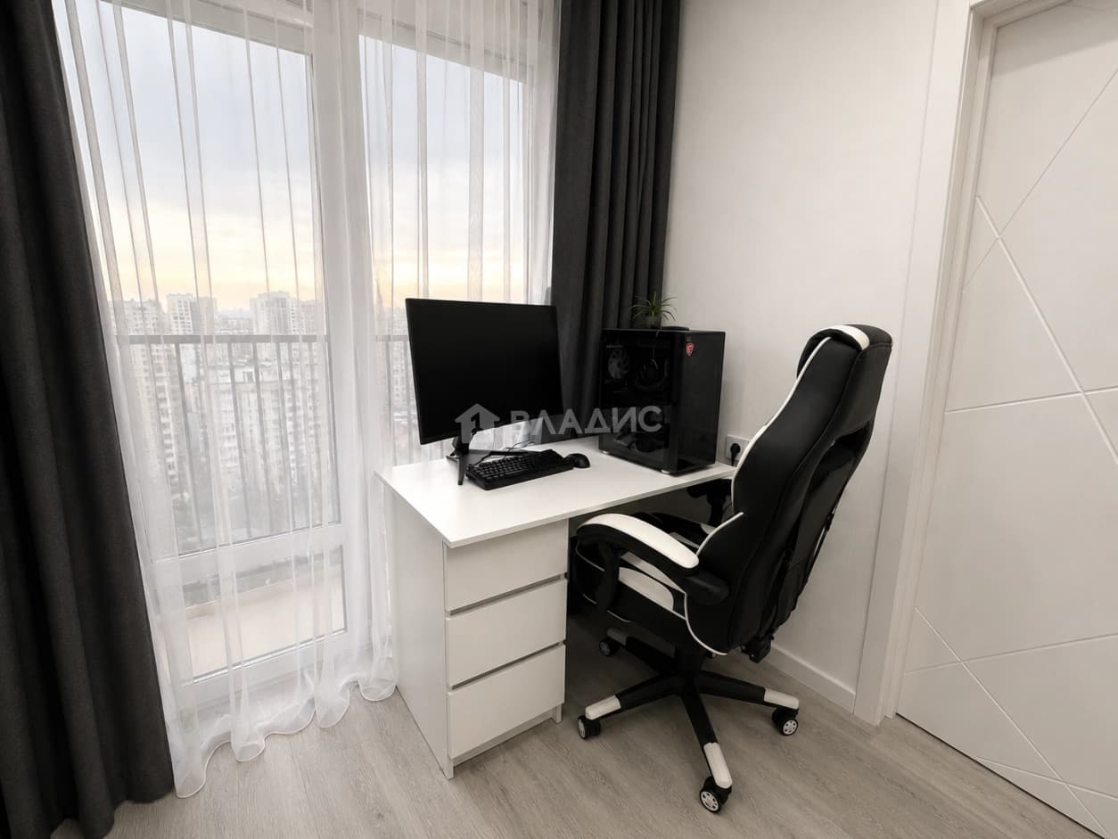 Photo 13