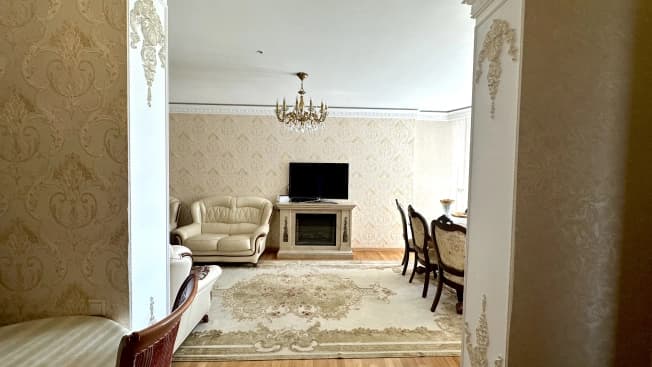 Купить пятикомнатную квартиру у метро Озёрная в Москве. Вариант № 2242092, 0, площадь - квм, цена 45000000 рублей