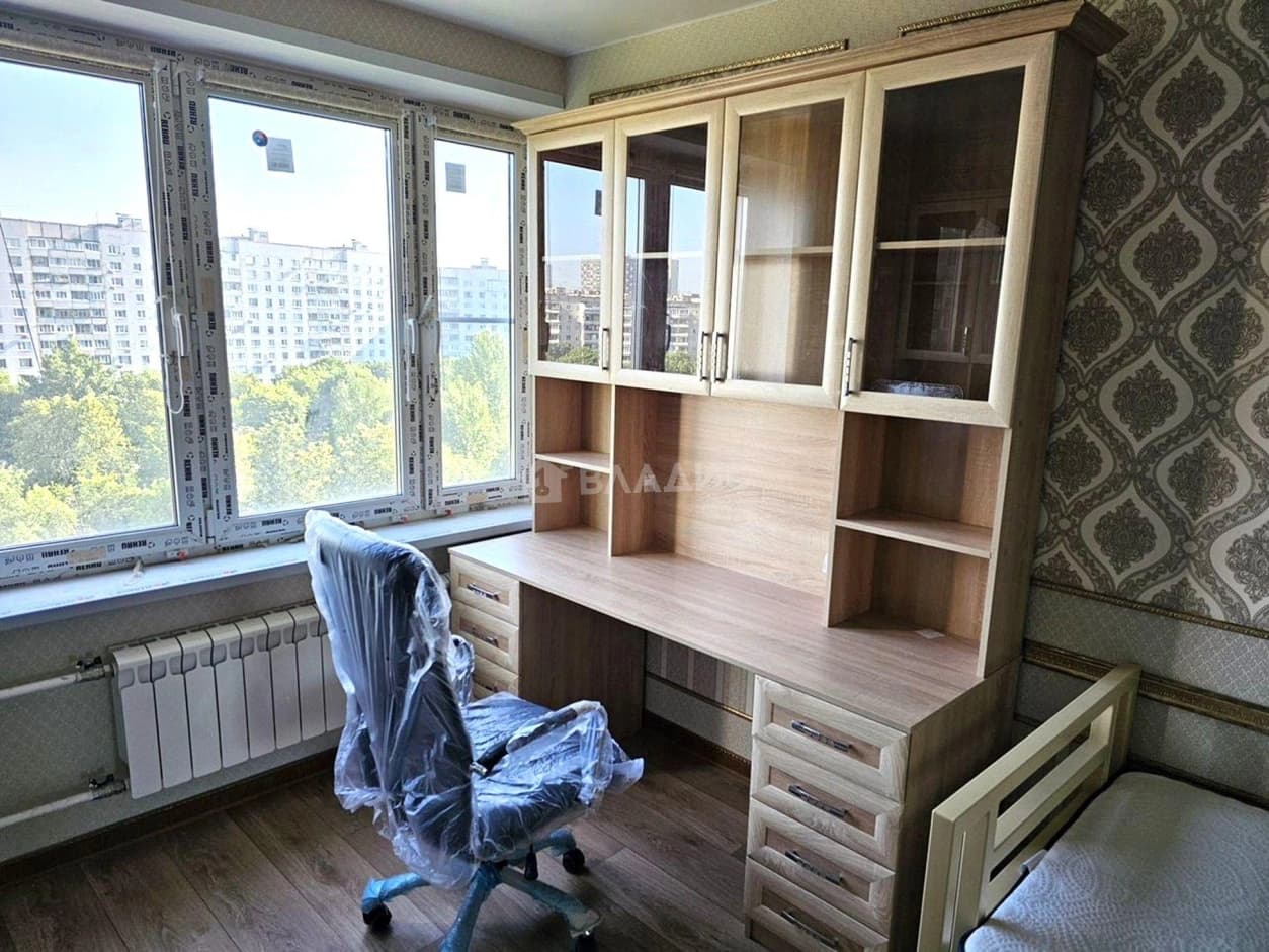 Photo 8