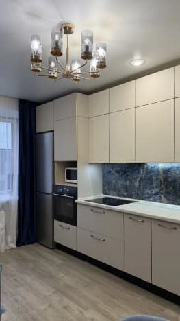 Купить двухкомнатную квартиру с балконом на вторичке в районе Калининский в Новосибирске. Вариант № 2195056, 0, площадь - квм, цена 12250000 рублей