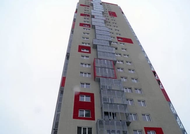 Купить трехкомнатную квартиру с балконом в Новосибирске. Вариант № 2101527, 0, площадь - квм, цена 9500000 рублей