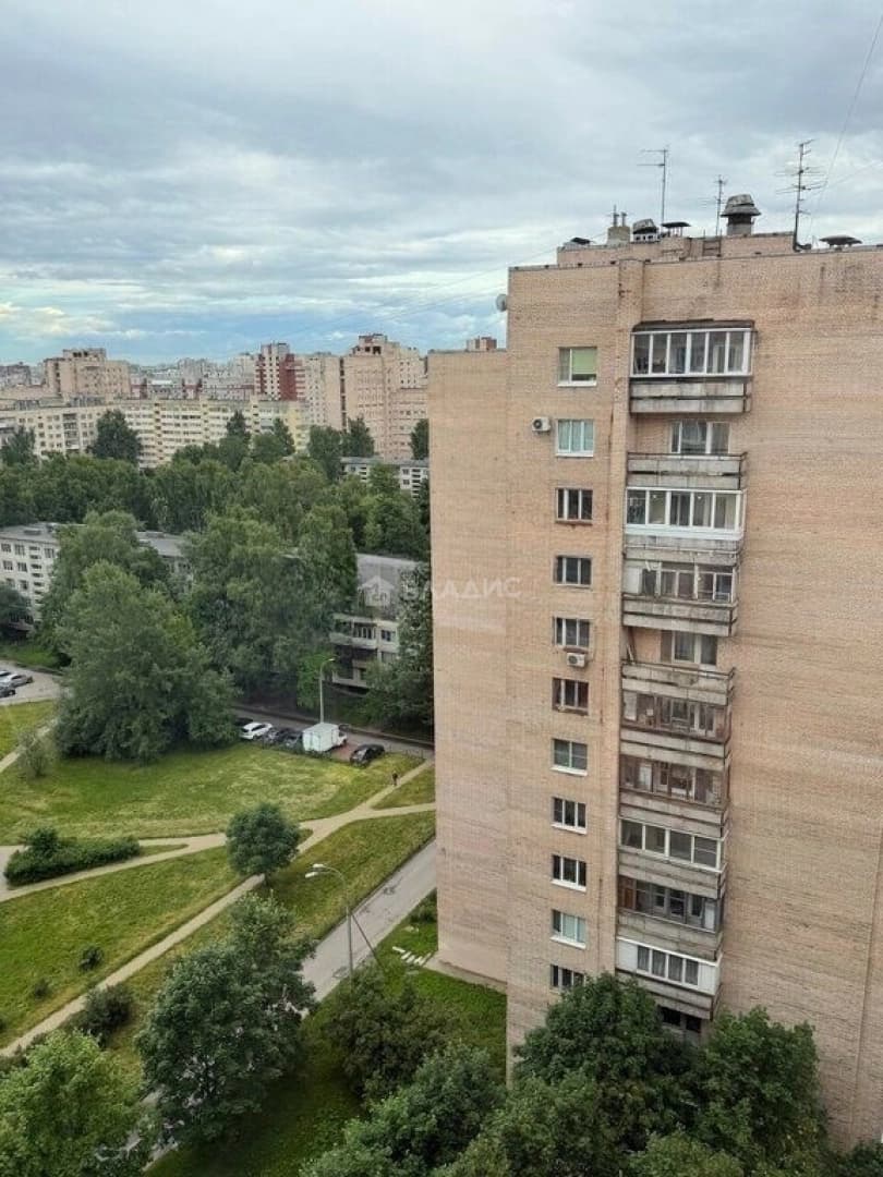 Photo 9