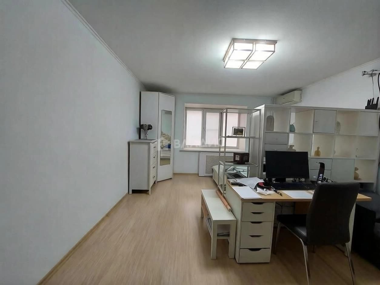 Photo 6