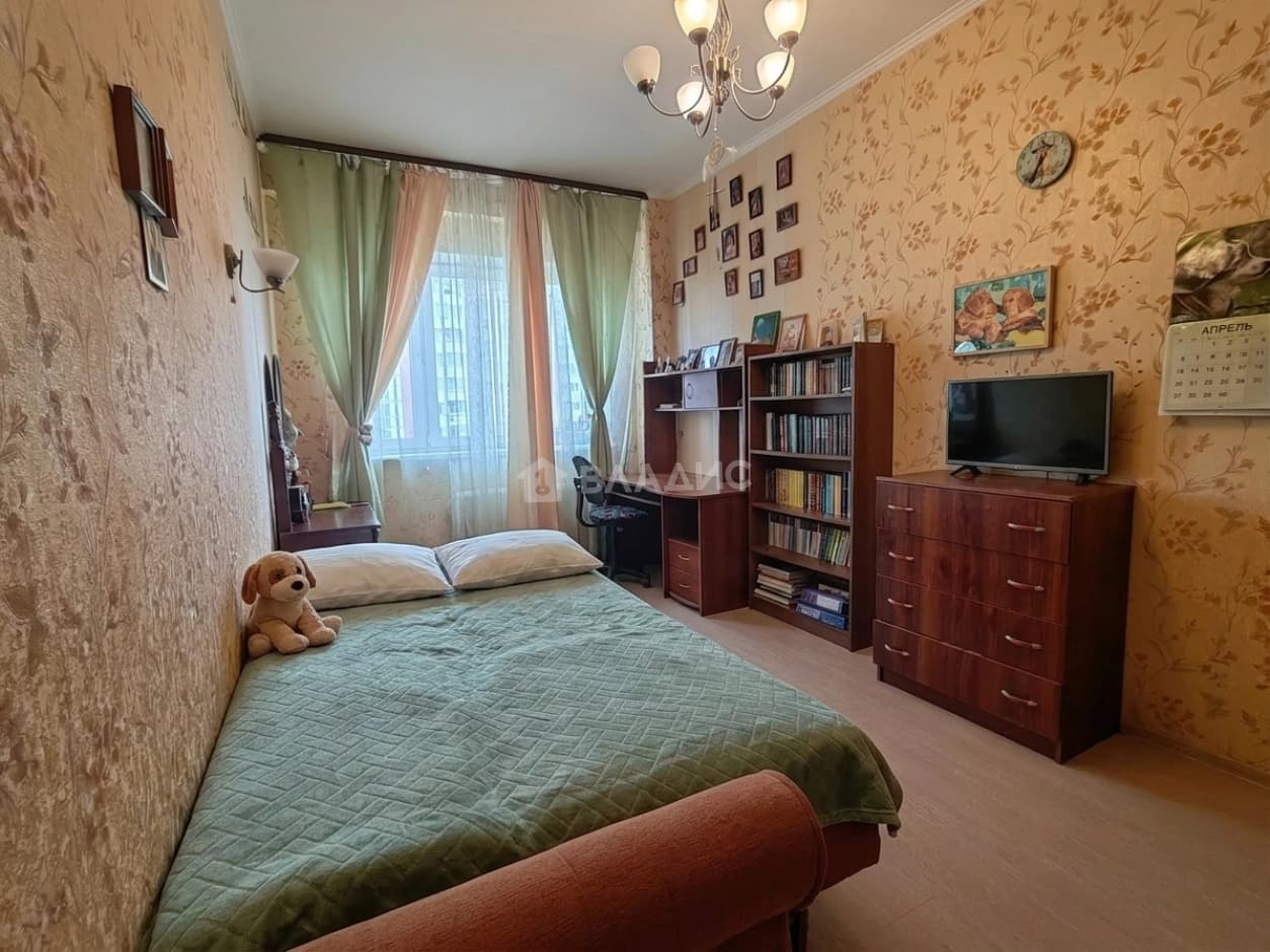 Photo 8
