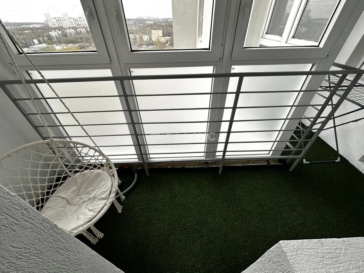 Photo 11
