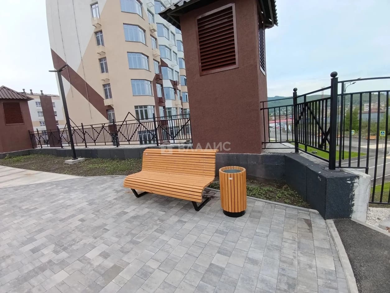 Photo 11