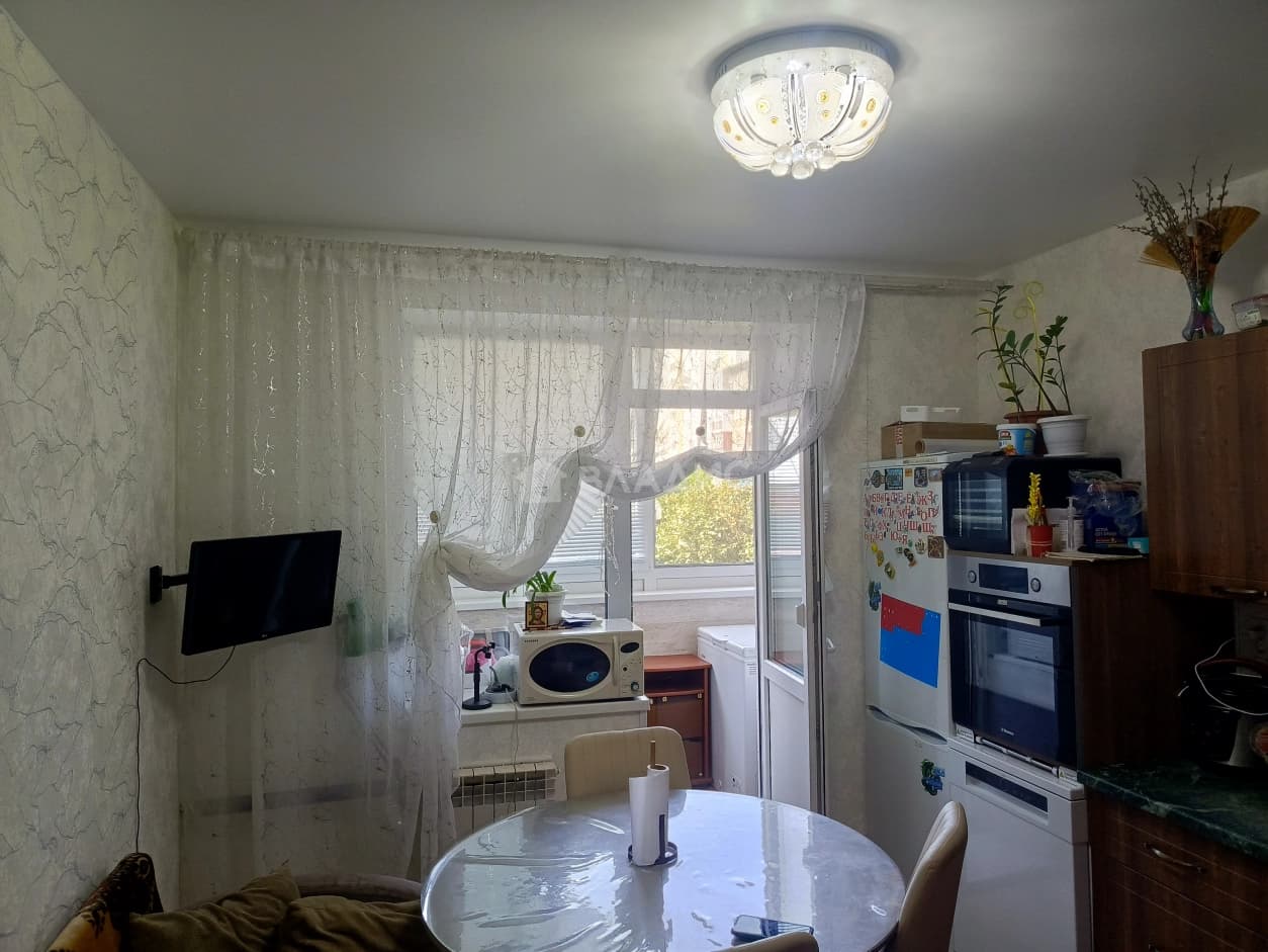 Photo 6