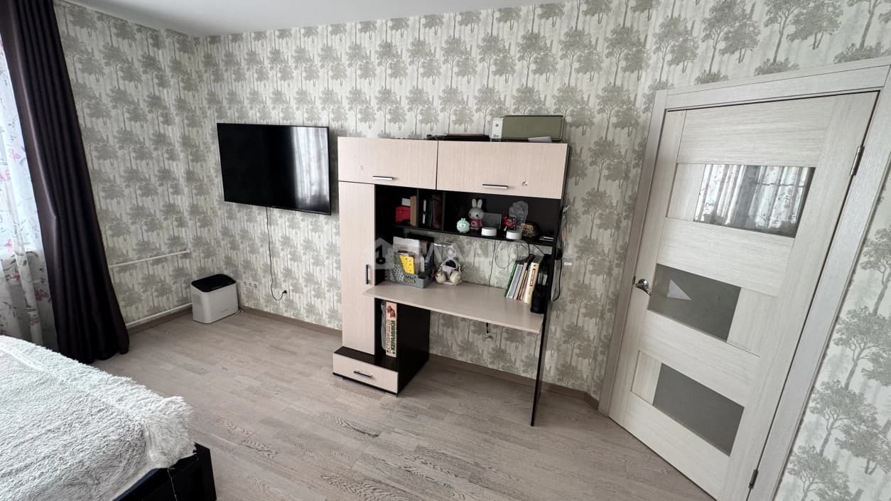 Photo 8