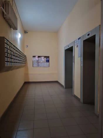 Купить трехкомнатную квартиру в районе Володарский в Брянске. Вариант № 1344418, 1, площадь - квм, цена 8500000 рублей