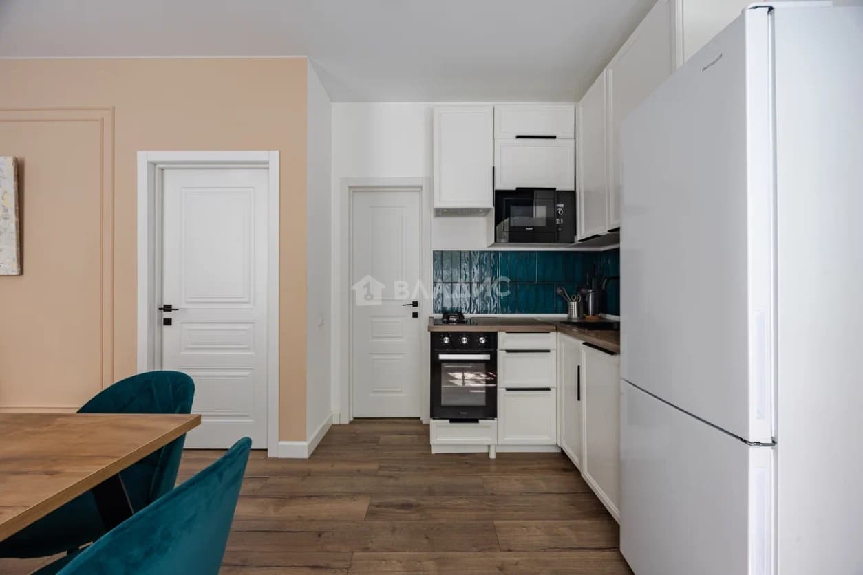 Photo 8