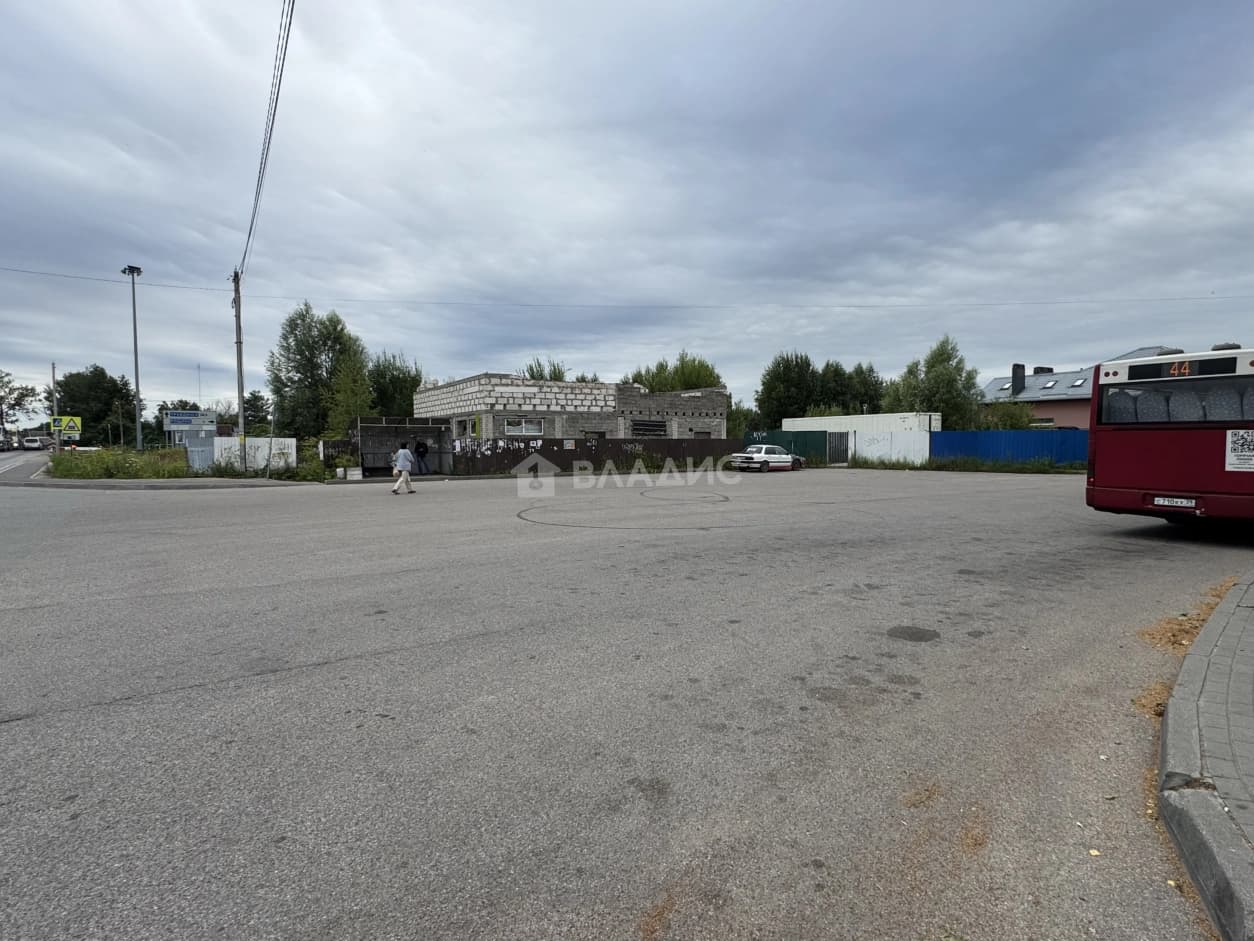 Photo 10