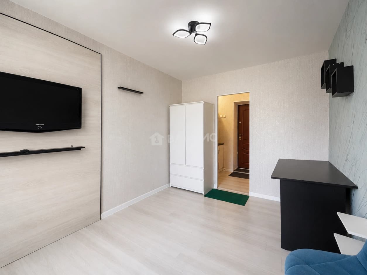 Photo 6