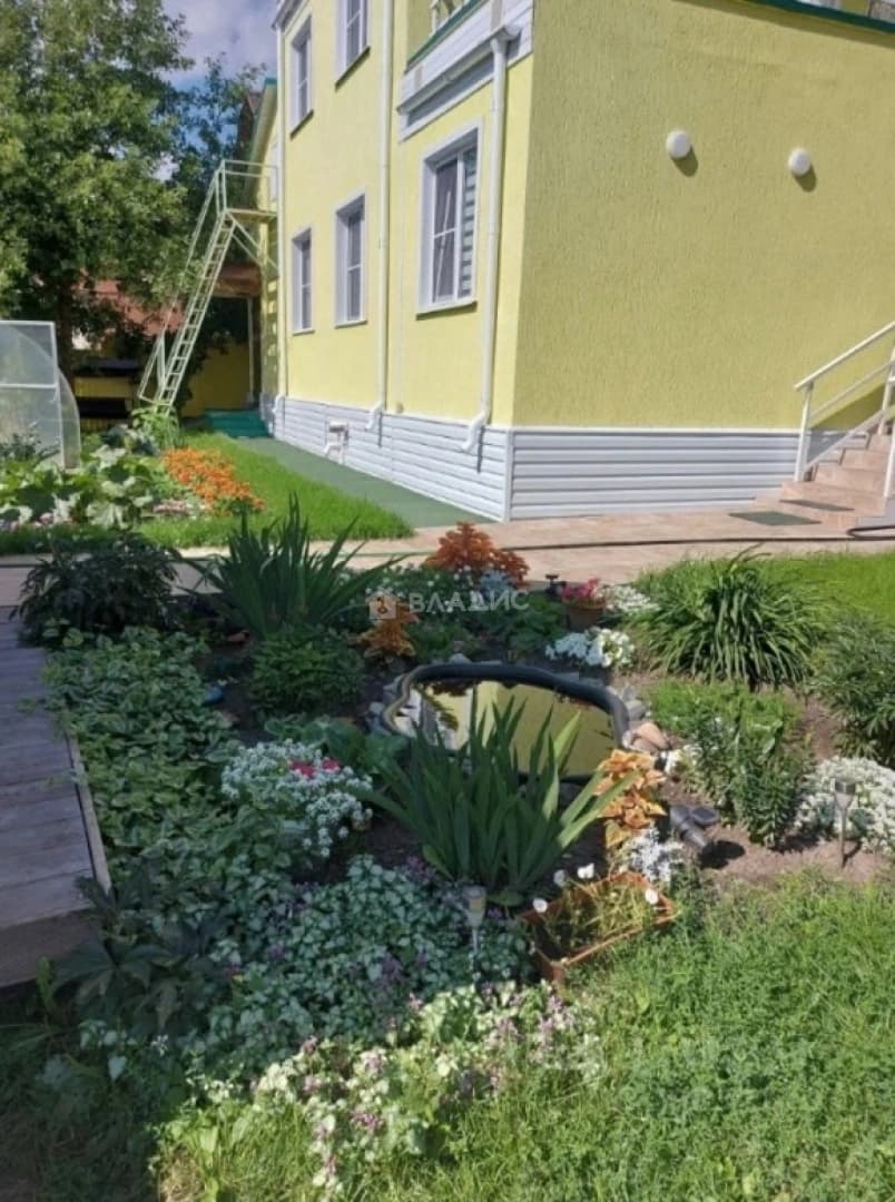 Photo 12
