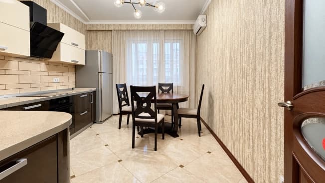 Купить двухкомнатную квартиру площадью 100 кв.м в Краснодаре. Вариант № 2292500, 1, площадь - квм, цена 13900000 рублей