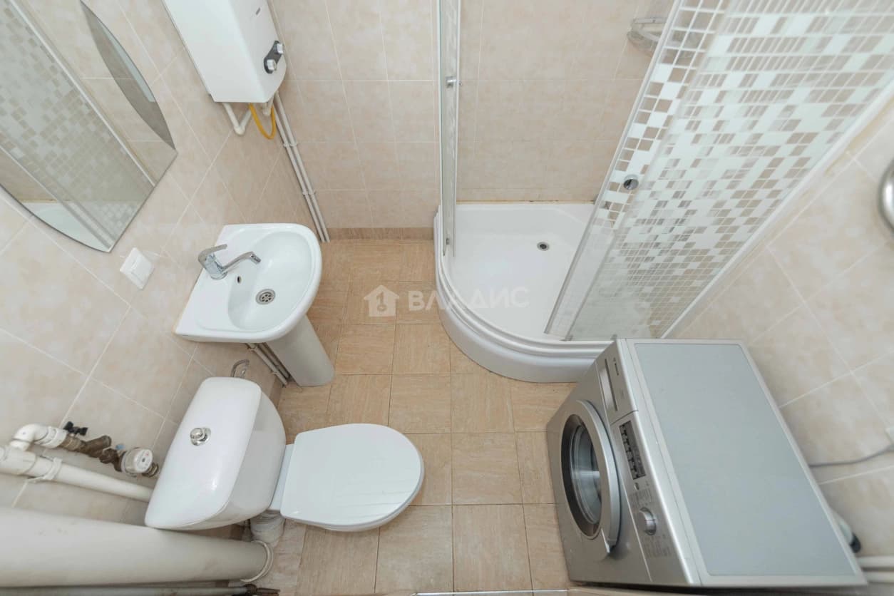 Photo 12