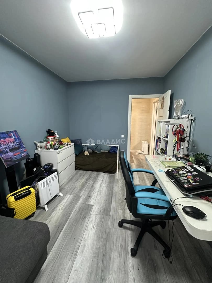 Photo 8