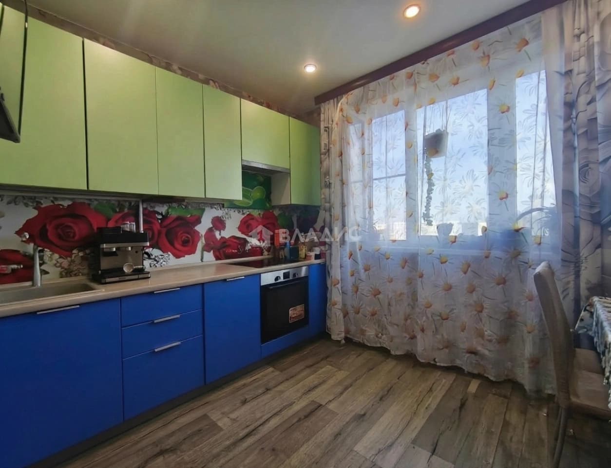 Photo 12