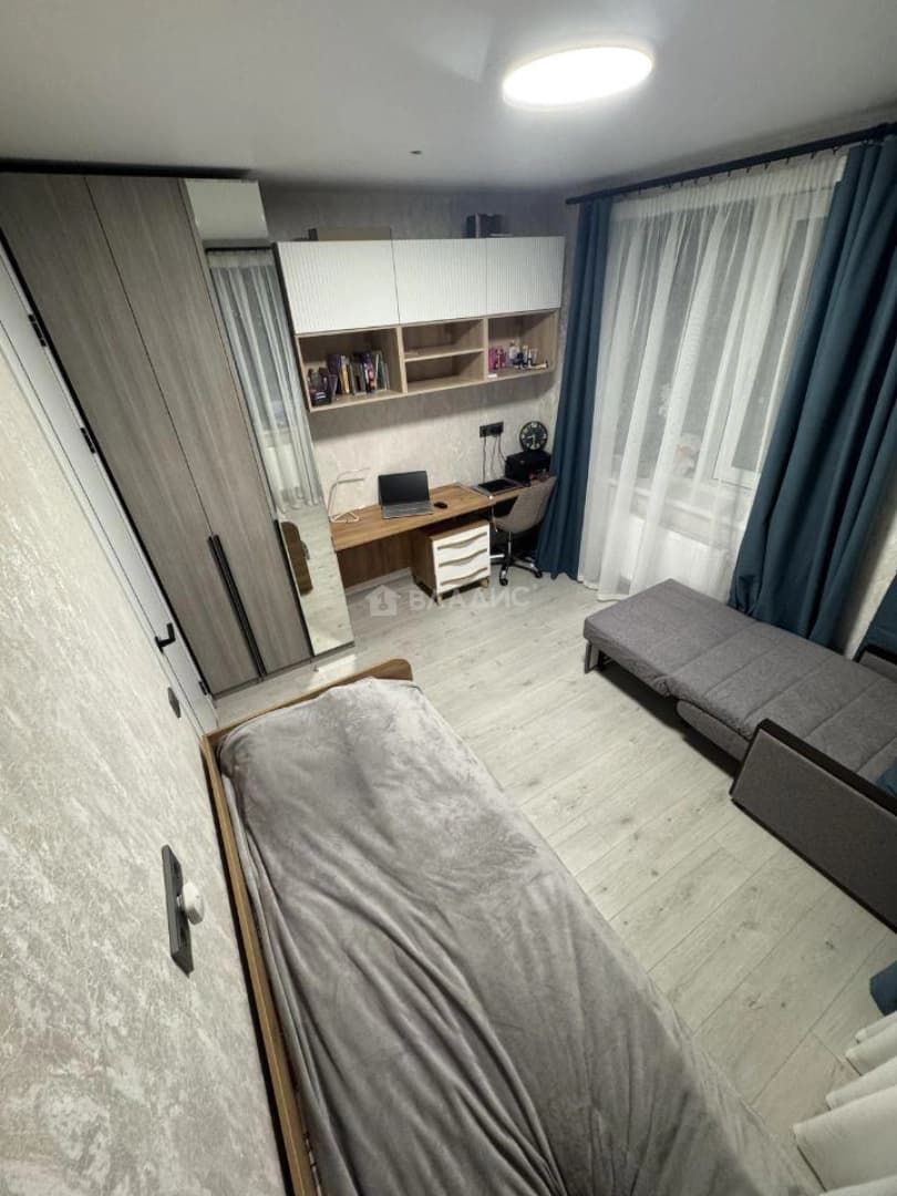 Photo 6