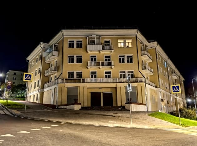 Купить однокомнатную квартиру с ремонтом на вторичке на улице Николаева в Смоленске. Вариант № 2349706, 0, площадь - квм, цена 3990000 рублей
