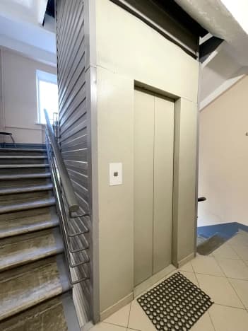 Купить квартиру с ремонтом в районе Якиманка в Москве. Вариант № 2372116, 1, площадь - квм, цена 31400000 рублей