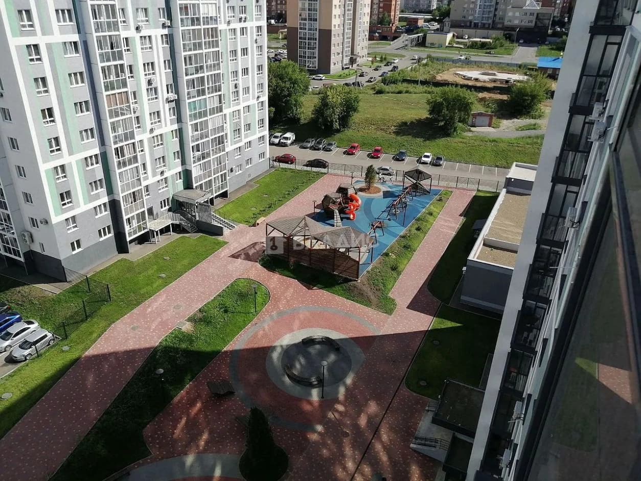 Photo 8