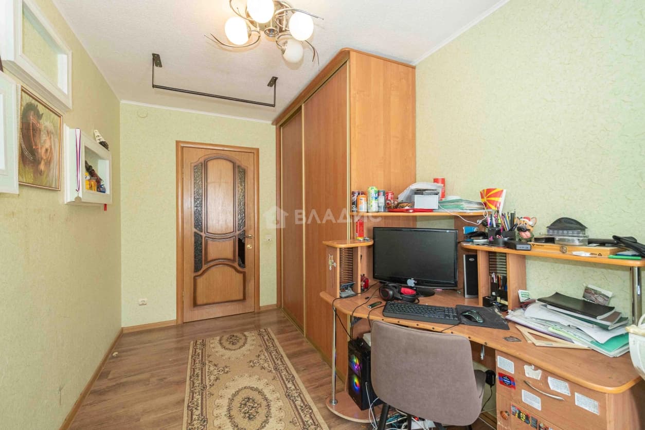Photo 9