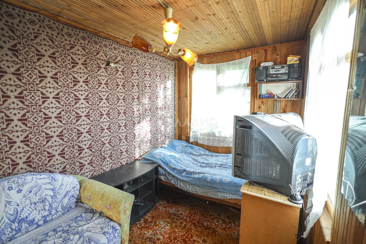 Photo 11