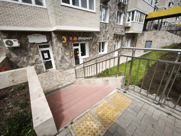 Снять коммерческую недвижимость свободного назначения в районе Кировский в Ростове-на-Дону. Вариант № 2146614, 1, площадь - квм, цена 40000 рублей