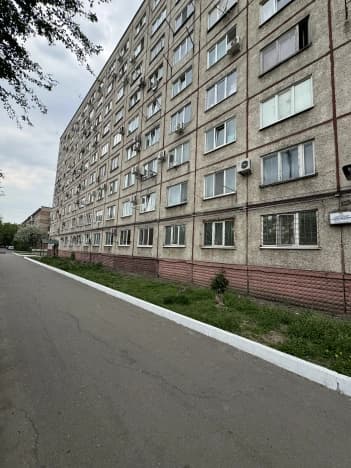 Купить квартиру в Микрорайоне Радужный, Уссурийск в Уссурийске. Вариант № 2177570, 1, площадь - квм, цена 2500000 рублей