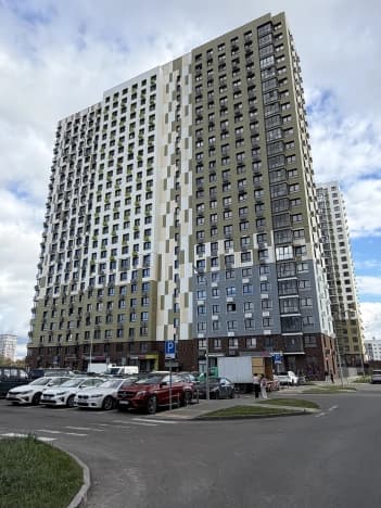 Купить трехкомнатную квартиру у метро Ленинский проспект в Москве. Вариант № 2377062, 0, площадь - квм, цена 13000000 рублей