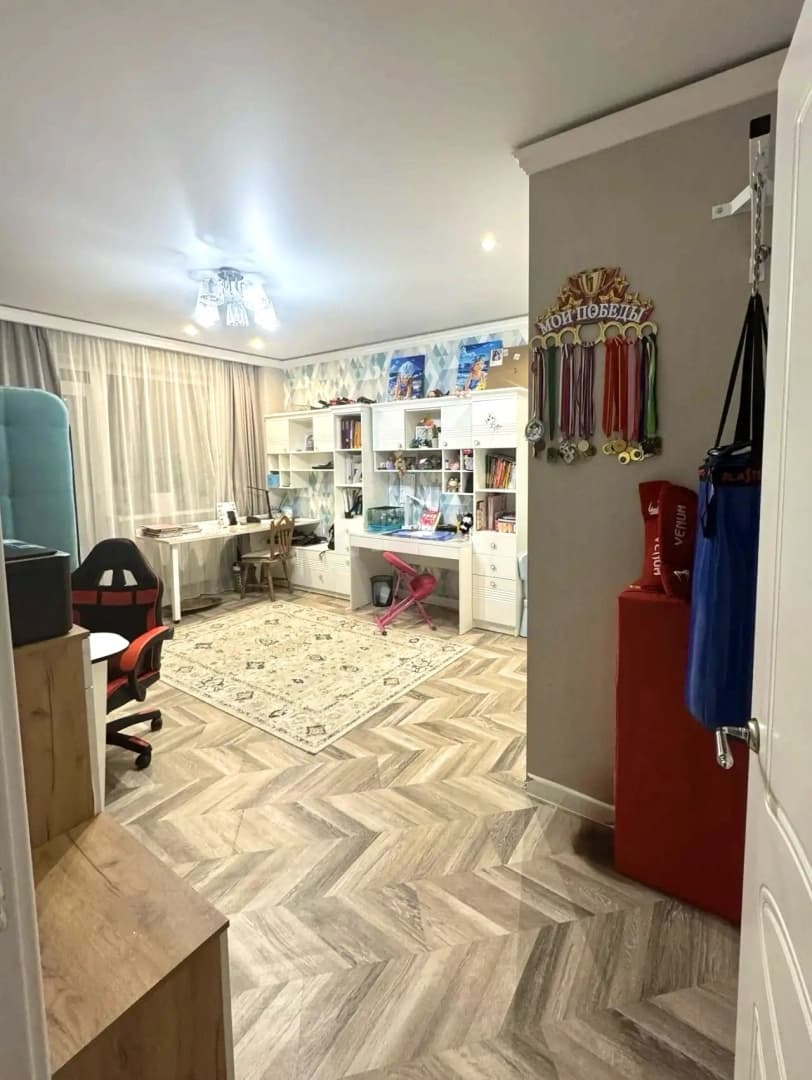 Photo 8