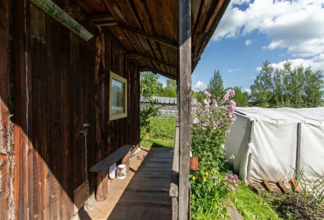 Купить земельный участок на улице Приозёрная в Тобольске. Вариант № 2374885, 1, площадь - квм, цена 650000 рублей