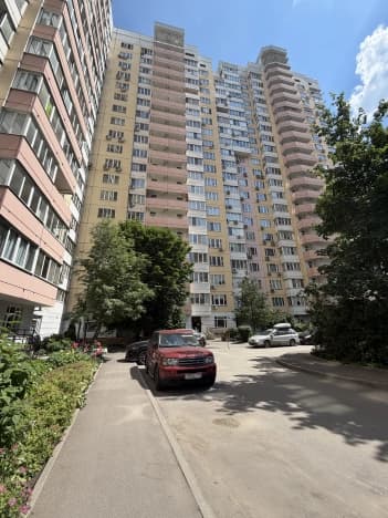 Купить квартиру у метро Юго-Западная в Москве. Вариант № 2146997, 1, площадь - квм, цена 43000000 рублей