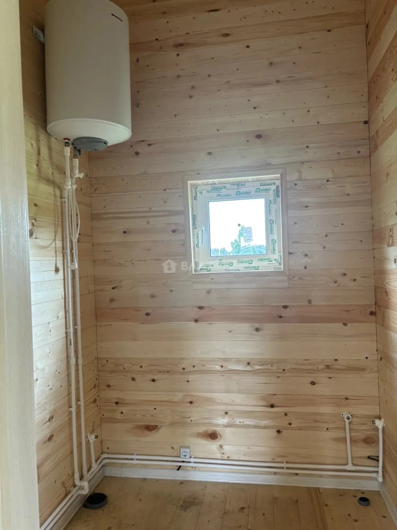 Photo 11