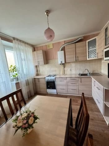 Купить двухкомнатную квартиру в Посёлоке Городского Типе Медведеве в Медведевском районе на улице Ленина, посёлок городского типа Медведево в Республике Марий эл. Вариант № 2253036, 0, площадь - квм, цена 10700000 рублей