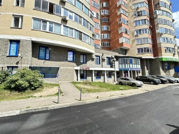Купить коммерческую недвижимость свободного назначения у метро Селигерская в Москве. Вариант № 2061647, 1, площадь - квм, цена 15300000 рублей
