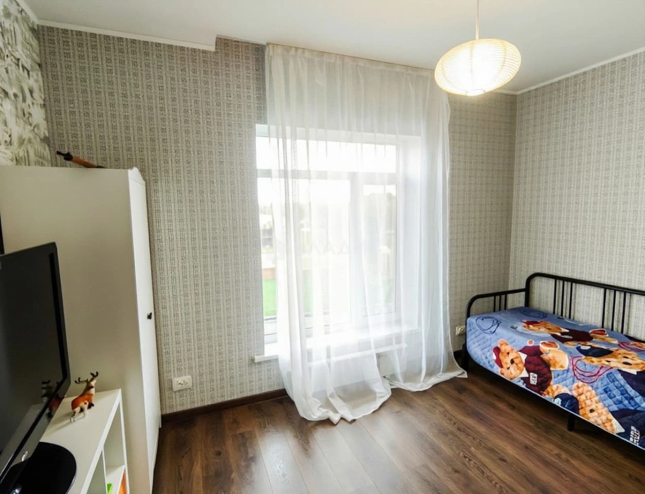 Photo 6