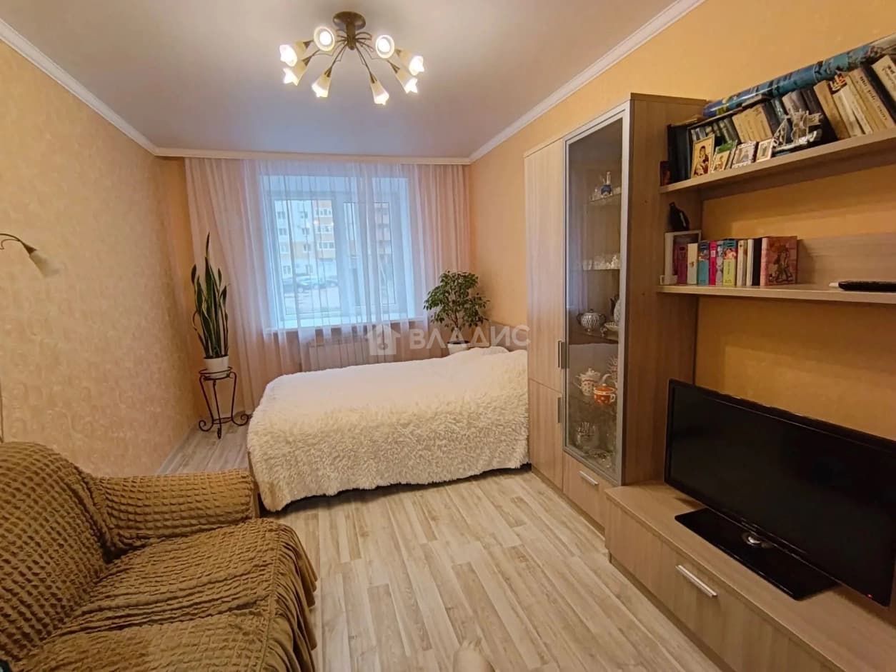 Photo 10