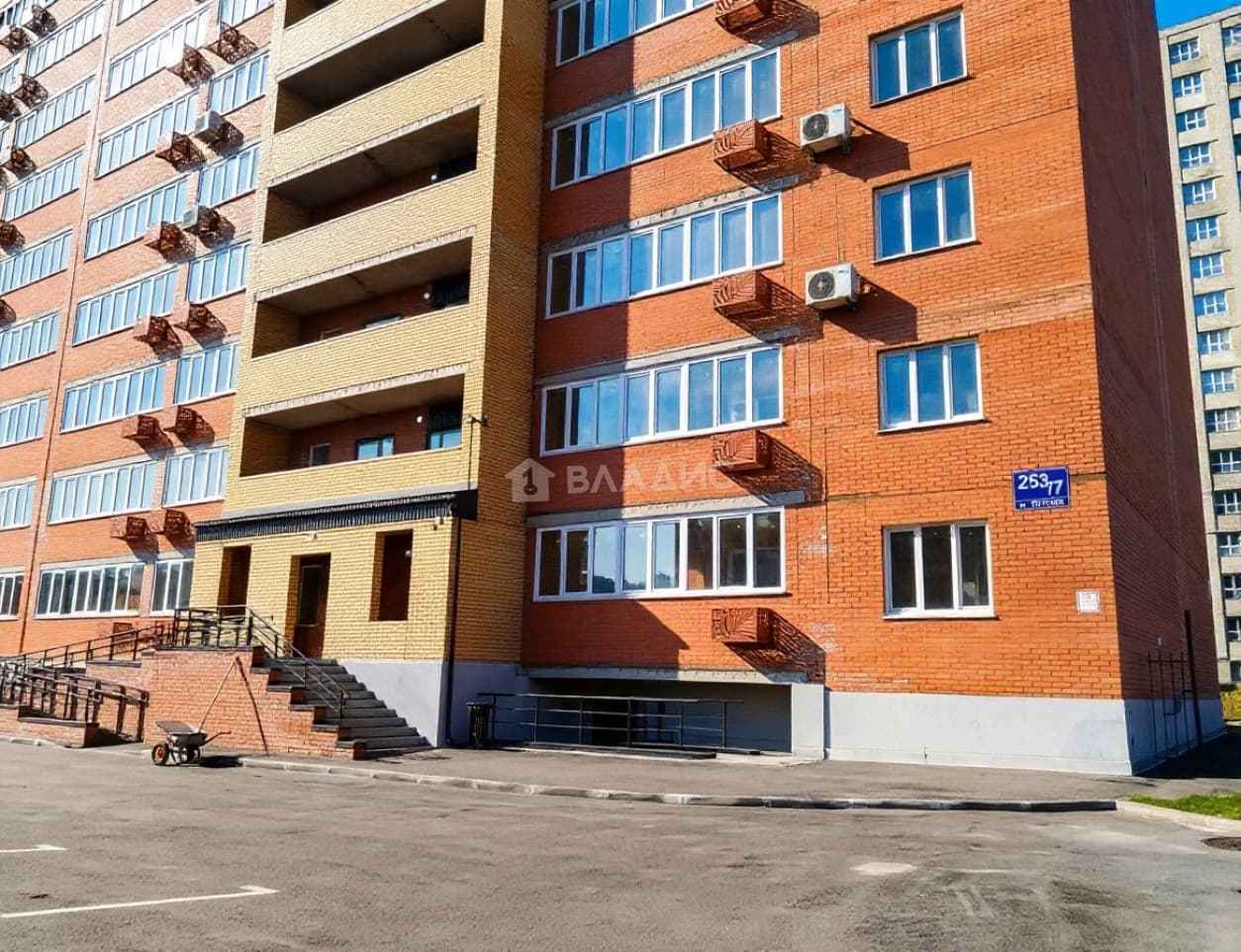 Photo 6