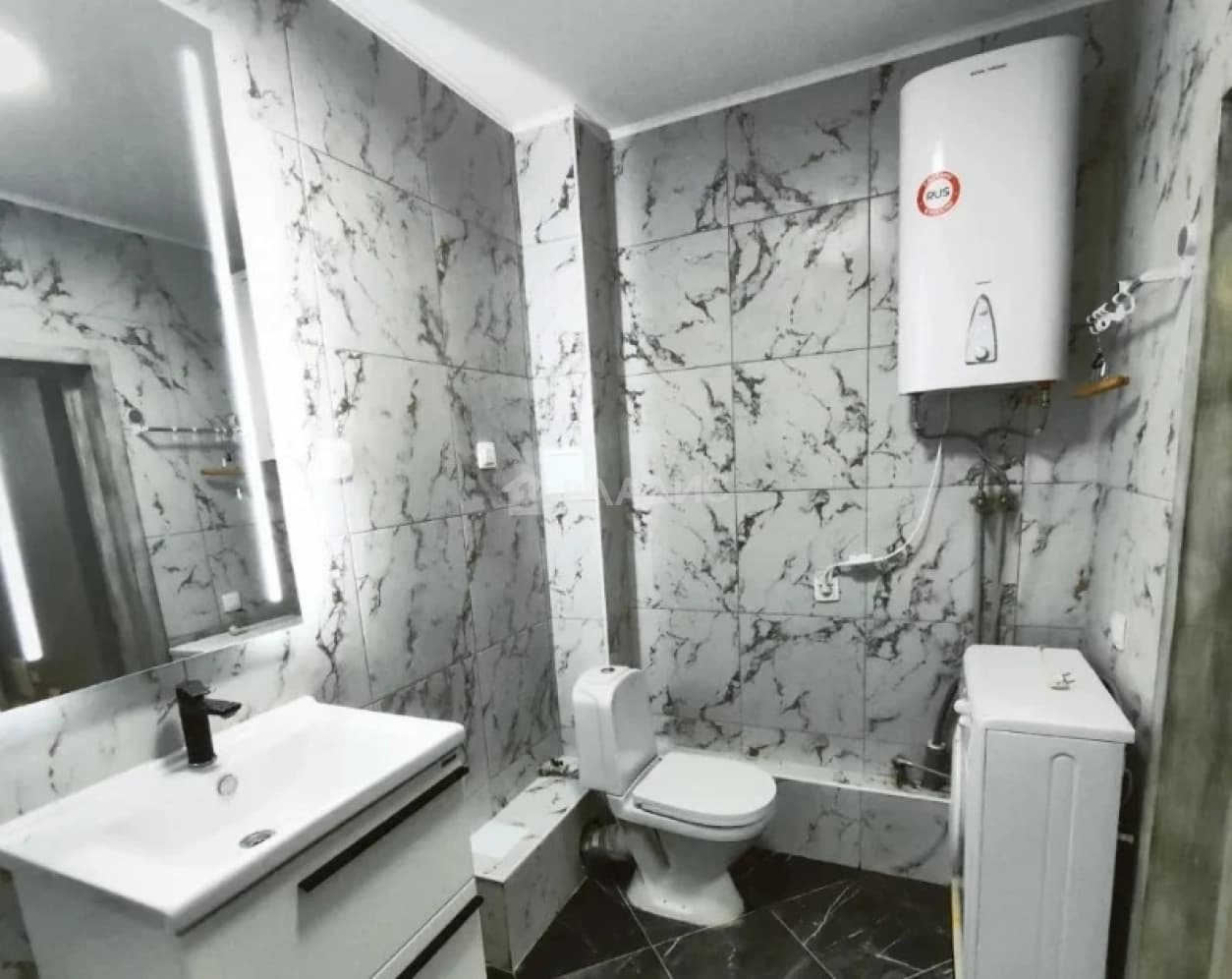 Photo 6