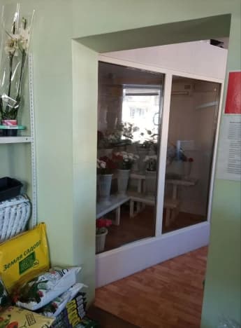 Купить торговые помещения в Калужской области. Вариант № 2276636, 1, площадь - квм, цена 2600000 рублей