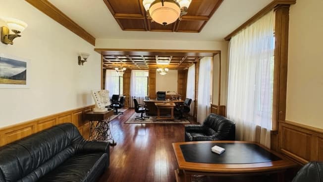 Снять офисы в районе Калининский в Новосибирске. Вариант № 2250041, 0, площадь - квм, цена 68120 рублей