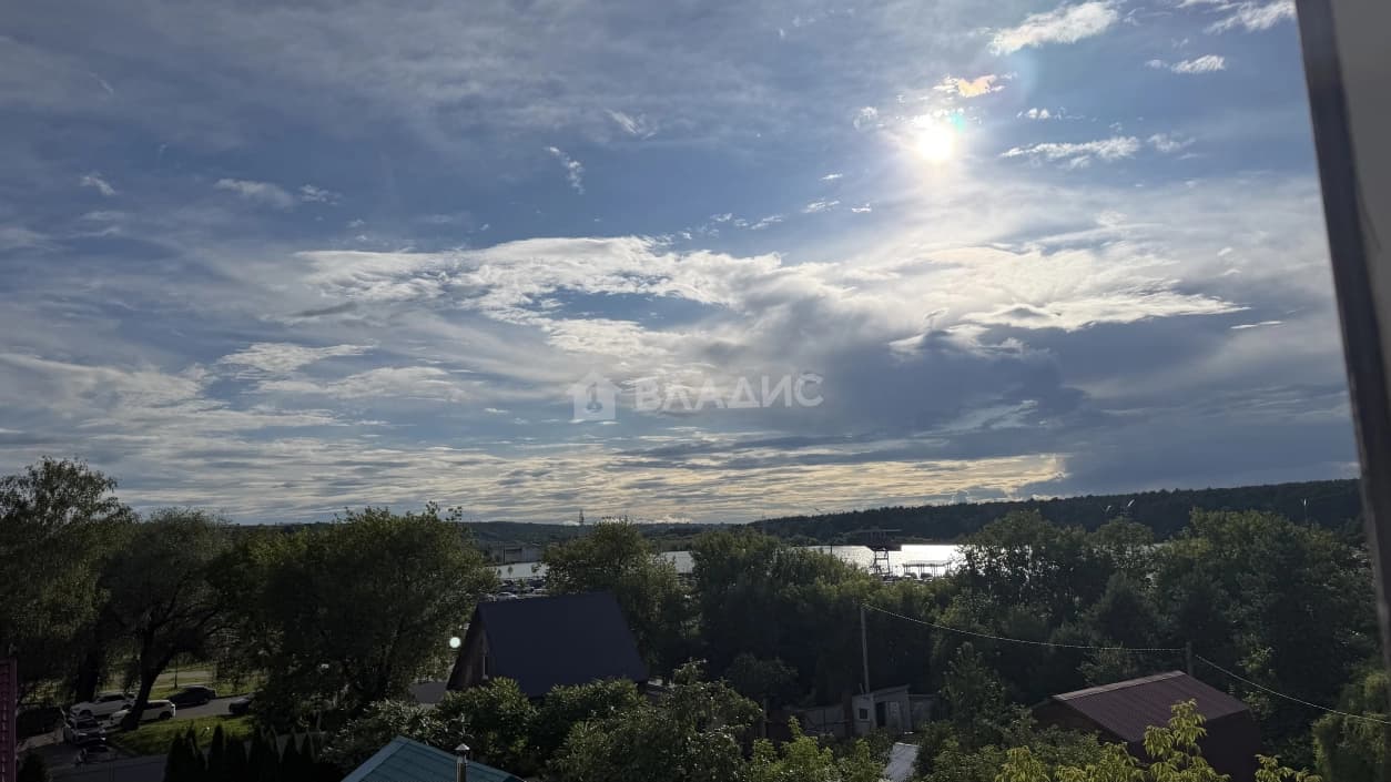 Photo 33