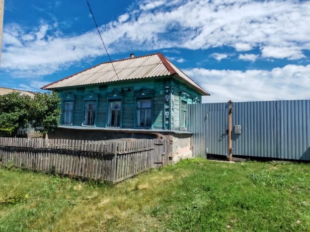 Купить дом в селе Красный яр в Балаковском районе на улице Механизаторов, село Красный Яр в Саратовской области. Вариант № 2224154, 0, площадь - квм, цена 1500000 рублей