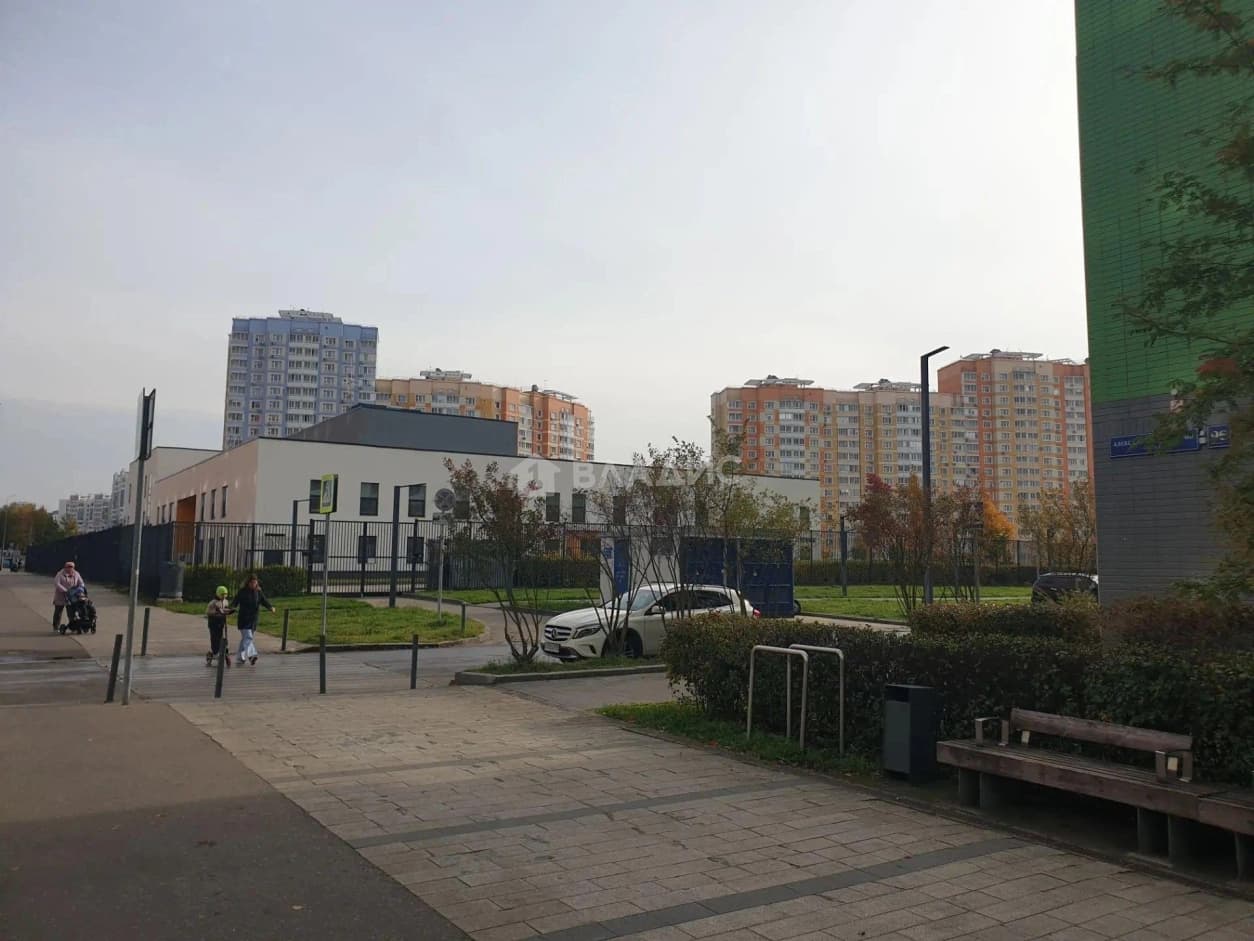 Photo 3