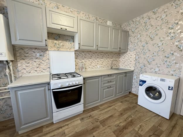 Снять однокомнатную квартиру на улице Ленинского Комсомола в Рязани. Вариант № 1410263, 0, площадь - квм, цена 20000 рублей